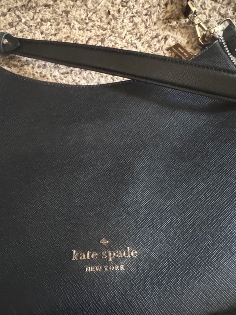 kate spade black leather shoulder bag with gold logo - Picture 3 of 6